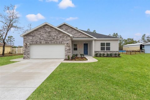 House in Weeki Wachee, Florida 4 bedrooms, 197.42 sq.m. № 1544541 - photo 2