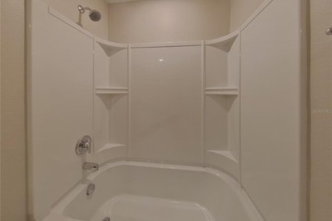 Casa en alquiler en Mascotte, Florida, 5 dormitorios, 180.6 m2 № 1911547 - foto 20