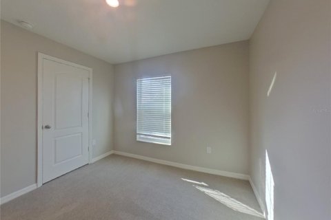 Casa en alquiler en Mascotte, Florida, 5 dormitorios, 180.6 m2 № 1911547 - foto 12