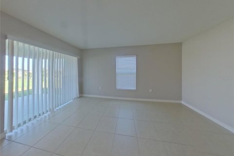 Casa en alquiler en Mascotte, Florida, 5 dormitorios, 180.6 m2 № 1911547 - foto 3