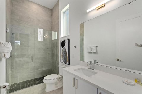 Villa ou maison à vendre à Davenport, Floride: 6 chambres, 351.54 m2 № 2143723 - photo 12