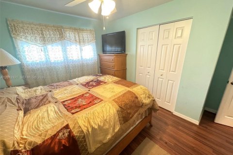 Condominio en alquiler en Stuart, Florida, 2 dormitorios, 100.15 m2 № 2075606 - foto 11