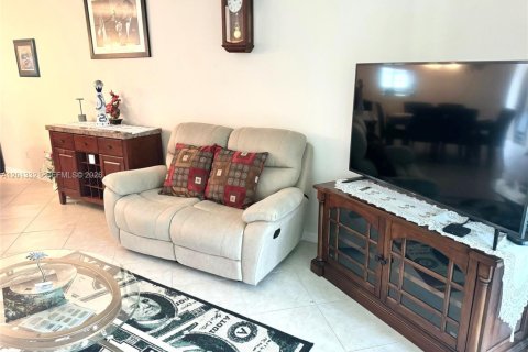 Condominio en alquiler en Stuart, Florida, 2 dormitorios, 100.15 m2 № 2075606 - foto 14