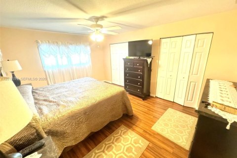 Condominio en alquiler en Stuart, Florida, 2 dormitorios, 100.15 m2 № 2075606 - foto 5