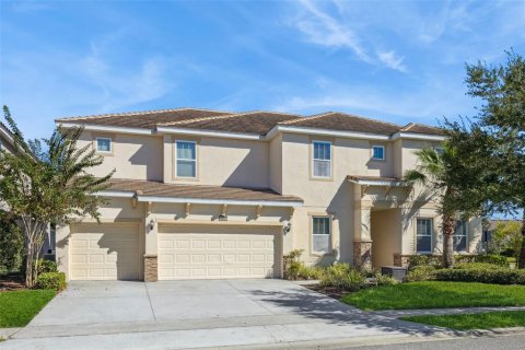House in Davenport, Florida 13 bedrooms, 506.13 sq.m. № 2166006 - photo 2