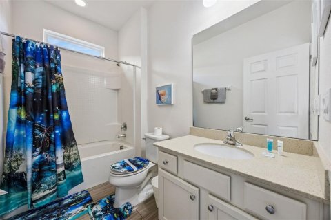 House in Davenport, Florida 13 bedrooms, 506.13 sq.m. № 2166006 - photo 13