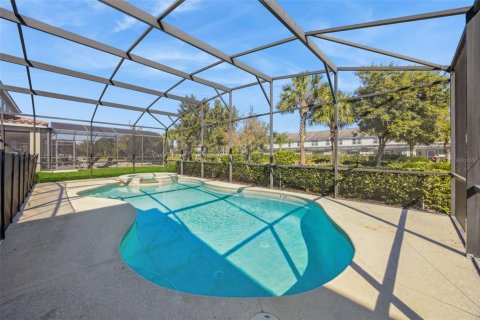 House in Davenport, Florida 13 bedrooms, 506.13 sq.m. № 2166006 - photo 28
