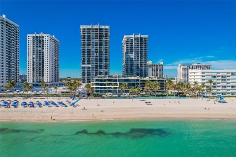 Copropriété à vendre à Hollywood, Floride: 3 chambres, 242.1 m2 № 2186237 - photo 28