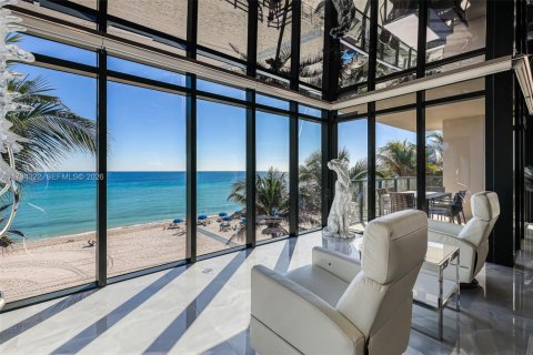 Condo à Hollywood, Floride, 3 chambres  № 2186237