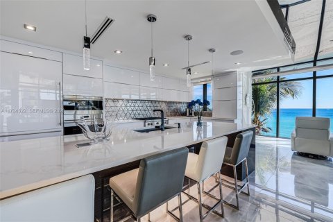 Copropriété à vendre à Hollywood, Floride: 3 chambres, 242.1 m2 № 2186237 - photo 26