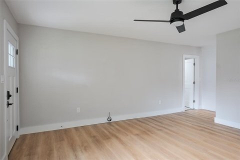 Casa en venta en Clearwater, Florida, 2 dormitorios, 88.26 m2 № 2425265 - foto 9
