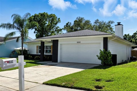 House in Pinellas Park, Florida 4 bedrooms, 155.24 sq.m. № 1829052 - photo 4