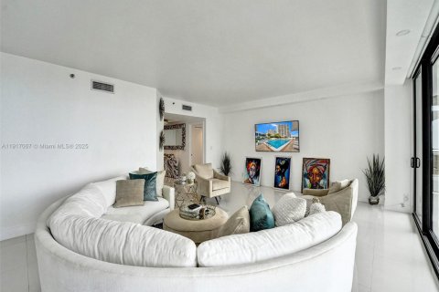 Copropriété à louer à Aventura, Floride: 2 chambres, 167.22 m2 № 2053801 - photo 11