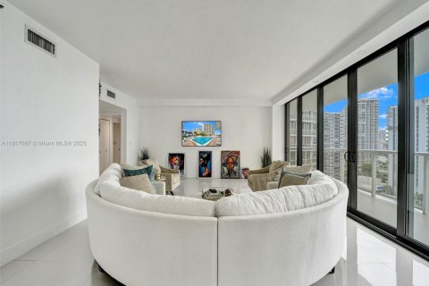 Copropriété à louer à Aventura, Floride: 2 chambres, 167.22 m2 № 2053801 - photo 12