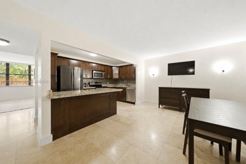 Copropriété à vendre à Aventura, Floride: 3 chambres, 129.69 m2 № 2192501 - photo 17