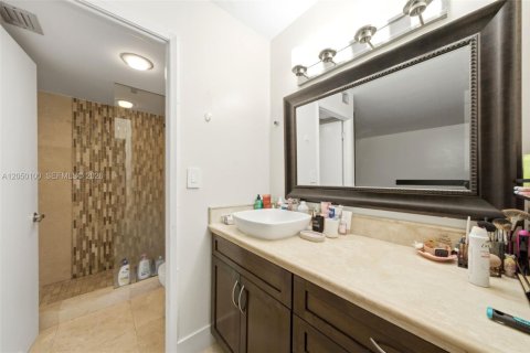 Copropriété à vendre à Aventura, Floride: 3 chambres, 129.69 m2 № 2192501 - photo 9