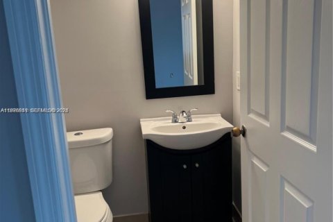 Купить виллу или дом в Хомстед, Флорида 4 спальни, 163.69м2, № 2041022 - фото 10