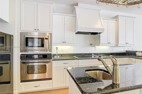 House in Port Charlotte, Florida 5 bedrooms № 1707216 - photo 25