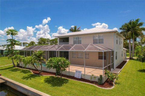 House in Port Charlotte, Florida 5 bedrooms № 1707216 - photo 4