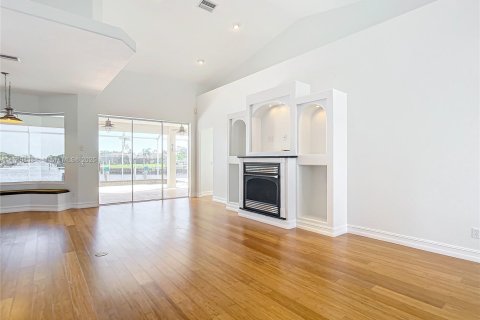 House in Port Charlotte, Florida 5 bedrooms № 1707216 - photo 18