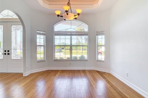 House in Port Charlotte, Florida 5 bedrooms № 1707216 - photo 17