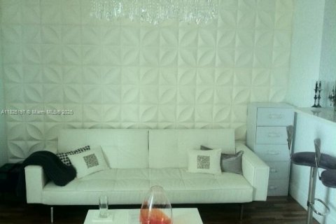 Copropriété à louer à Miami, Floride: 1 chambre, 63.08 m2 № 1960174 - photo 3