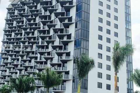 Copropriété à louer à Doral, Floride: 1 chambre, 72.19 m2 № 1964734 - photo 1