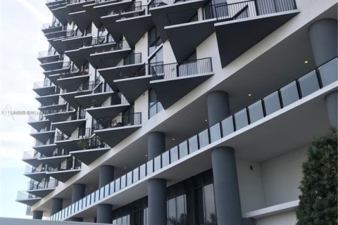 Copropriété à louer à Doral, Floride: 1 chambre, 72.19 m2 № 1964734 - photo 2