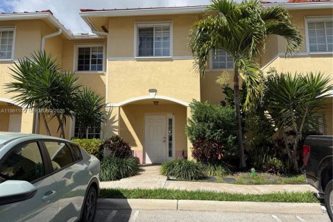 Condo in North Miami Beach, Florida, 3 bedrooms  № 2052944 - photo 6