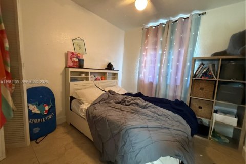 Condo in North Miami Beach, Florida, 3 bedrooms  № 2052944 - photo 16