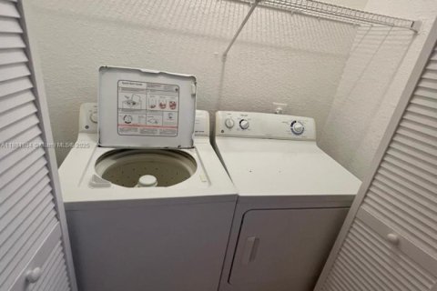 Copropriété à vendre à Margate, Floride: 1 chambre, 66.15 m2 № 1977794 - photo 4