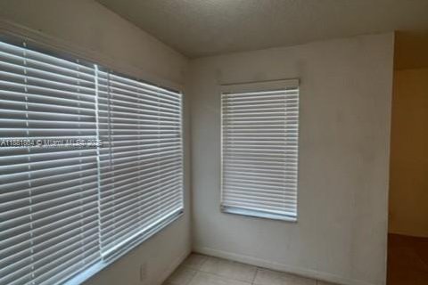 Copropriété à vendre à Margate, Floride: 1 chambre, 66.15 m2 № 1977794 - photo 11