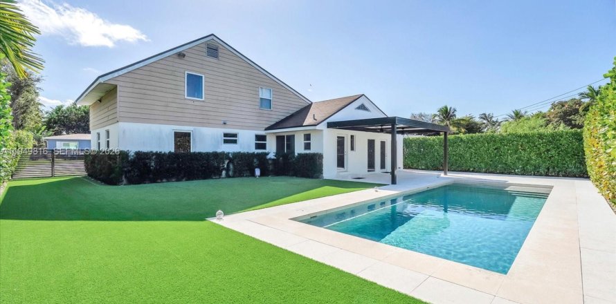 Casa en Miami, Florida 4 dormitorios, 203.64 m2 № 2006390