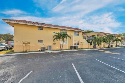 Copropriété à vendre à Miami, Floride: 2 chambres, 92.9 m2 № 1707226 - photo 3