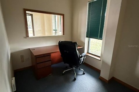 Immobilier commercial à louer à Ocala, Floride № 2107484 - photo 5