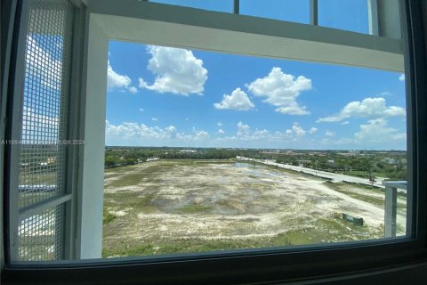 Copropriété à vendre à Sunrise, Floride: 2 chambres, 89.93 m2 № 1985468 - photo 24