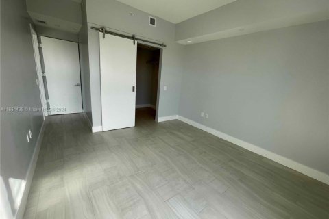 Copropriété à vendre à Sunrise, Floride: 2 chambres, 89.93 m2 № 1985468 - photo 11