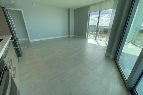 Copropriété à vendre à Sunrise, Floride: 2 chambres, 89.93 m2 № 1985468 - photo 9