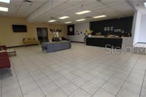 Immobilier commercial à vendre à Sanford, Floride: 473.8 m2 № 242911 - photo 18