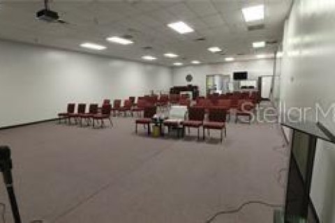Immobilier commercial à vendre à Sanford, Floride: 473.8 m2 № 242911 - photo 4