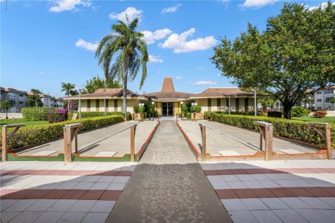 Купить кондоминиум в Лодердейл-Лейкс, Флорида 1 спальня, 63.55м2, № 1996986 - фото 29