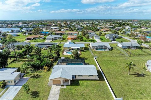 Casa en venta en Port Charlotte, Florida, 3 dormitorios, 138.15 m2 № 1349561 - foto 4