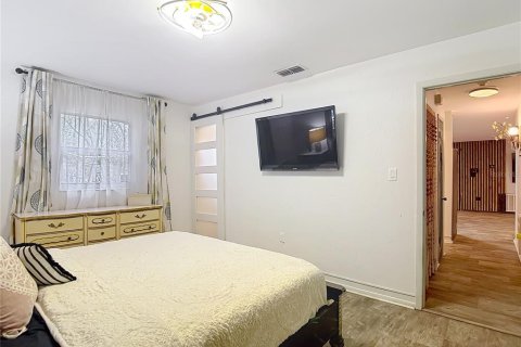 Купить виллу или дом в Бруксвилл, Флорида 12 комнат, 125.98м2, № 1795741 - фото 25