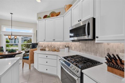 House in The Villages, Florida 3 bedrooms, 190.54 sq.m. № 2227224 - photo 10