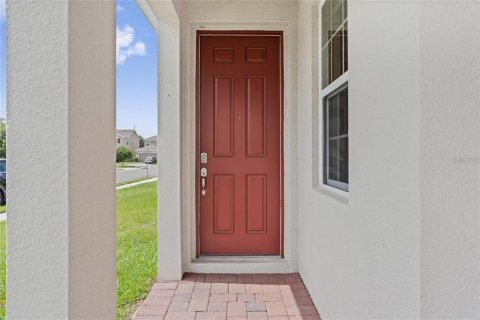 House in Davenport, Florida 4 bedrooms, 138.89 sq.m. № 2378074 - photo 3