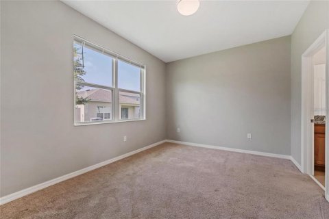 House in Davenport, Florida 4 bedrooms, 138.89 sq.m. № 2378074 - photo 13