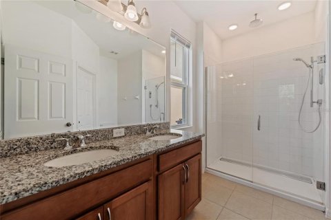 House in Davenport, Florida 4 bedrooms, 138.89 sq.m. № 2378074 - photo 15