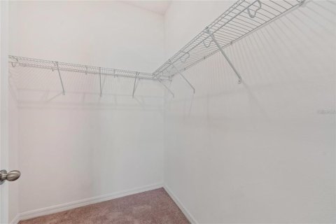 House in Davenport, Florida 4 bedrooms, 138.89 sq.m. № 2378074 - photo 16