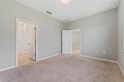 House in Davenport, Florida 4 bedrooms, 138.89 sq.m. № 2378074 - photo 14