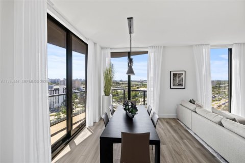 Copropriété à louer à Hallandale Beach, Floride: 3 chambres, 155.52 m2 № 1977461 - photo 14